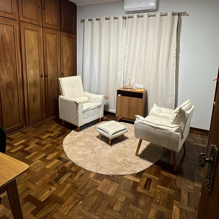 Sala de consultório acolhedora